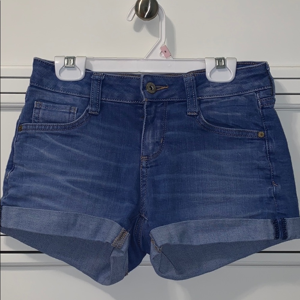 arizona blue jean shorts size 0